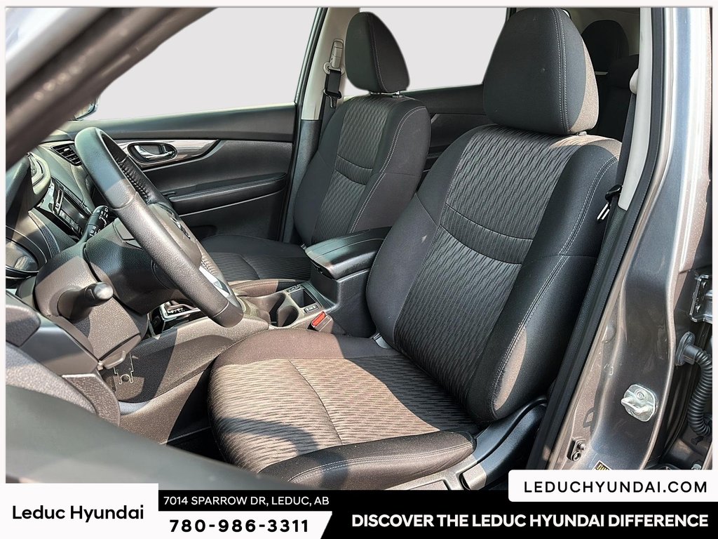 2019 Nissan Rogue S in Leduc, Alberta - 8 - w1024h768px