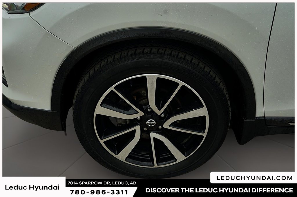 2020 Nissan Rogue SL in Leduc, Alberta - 8 - w1024h768px