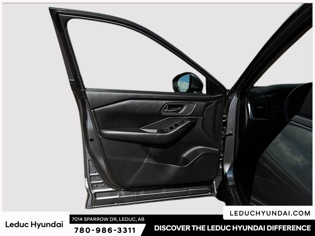 2024 Nissan Rogue S in Leduc, Alberta - 11 - w1024h768px