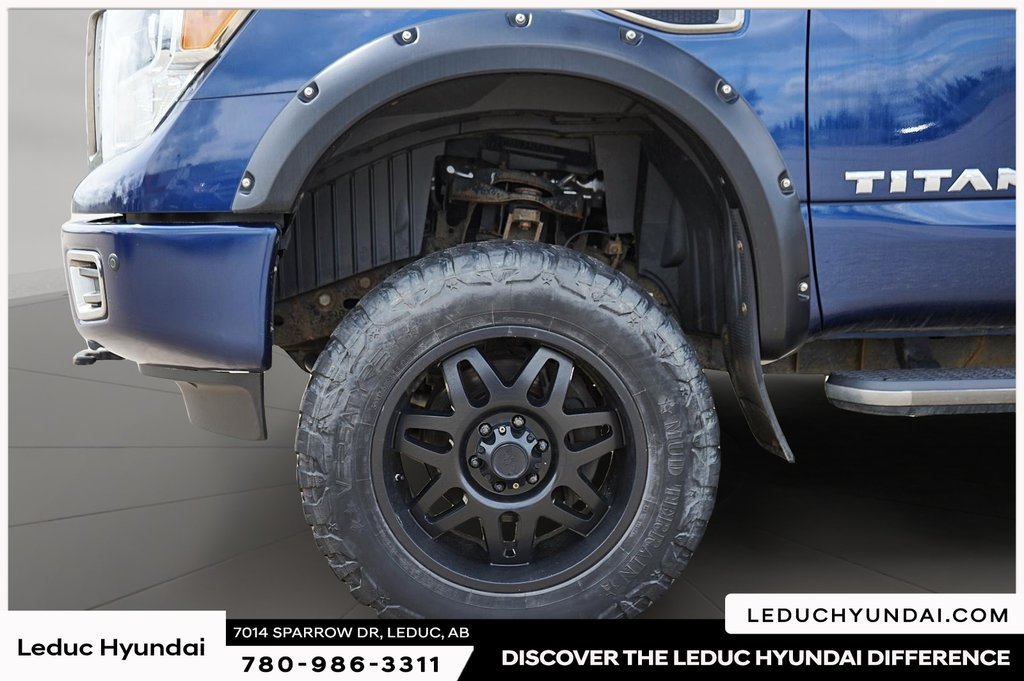 2017 Nissan Titan XD PRO-4X in Leduc, Alberta - 7 - w1024h768px
