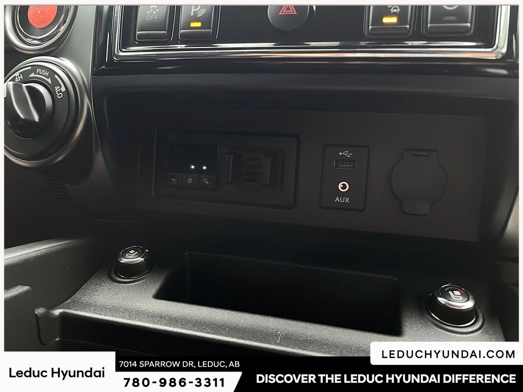 2017 Nissan Titan XD Platinum Reserve in Leduc, Alberta - 27 - w1024h768px