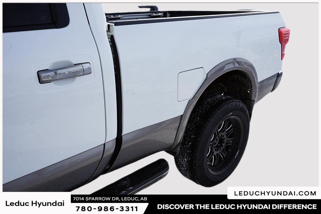 2019 Nissan Titan XD Platinum Reserve in Leduc, Alberta - 7 - w1024h768px