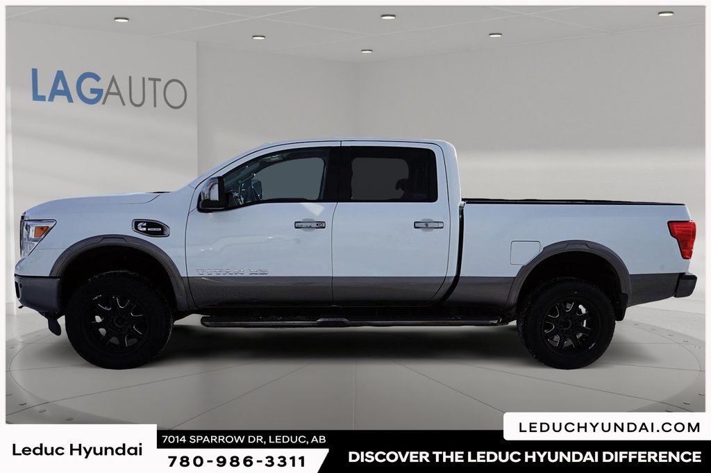 2019 Nissan Titan XD Platinum Reserve in Leduc, Alberta - 5 - w1024h768px