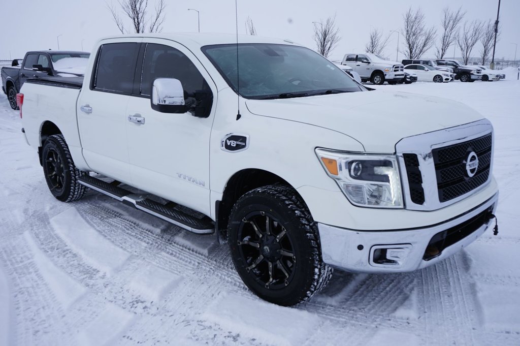 2017 Nissan Titan SV in Leduc, Alberta - 9 - w1024h768px