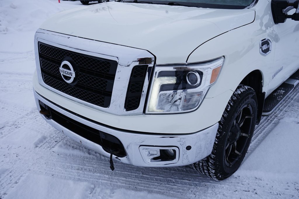 2017 Nissan Titan SV in Leduc, Alberta - 14 - w1024h768px