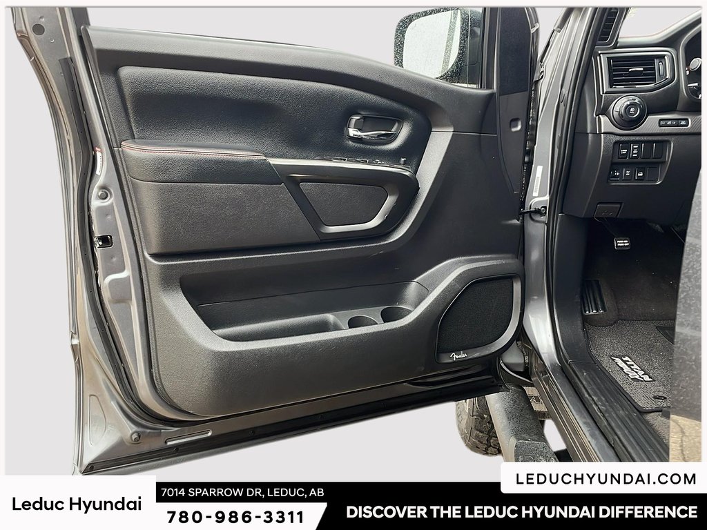 2021 Nissan Titan PRO-4X in Leduc, Alberta - 12 - w1024h768px