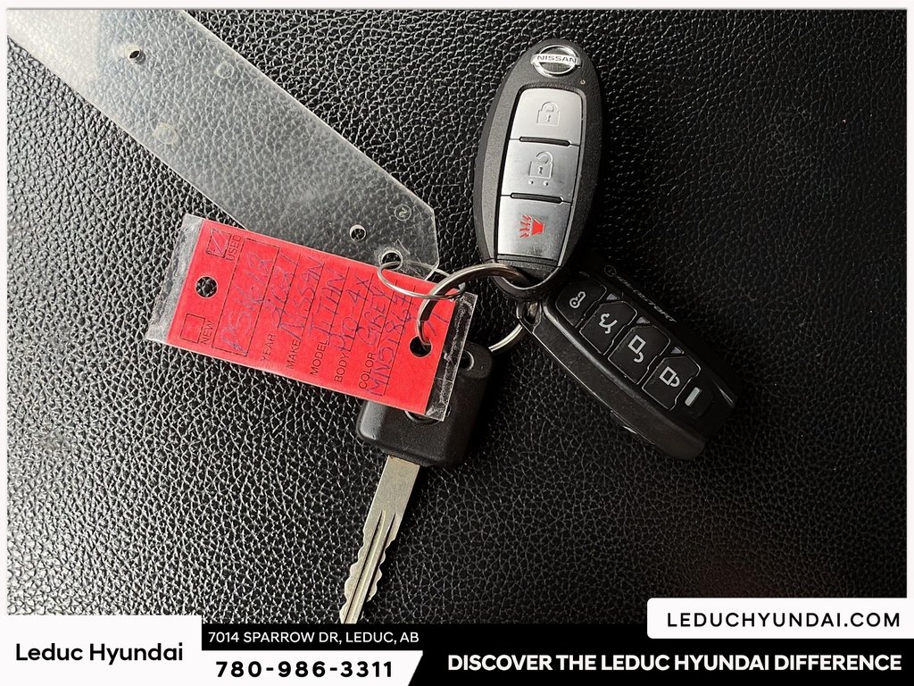 2021 Nissan Titan PRO-4X in Leduc, Alberta - 29 - w1024h768px