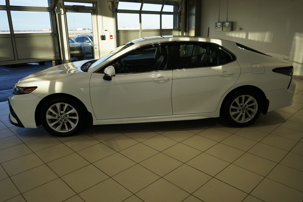 2022  Camry SE in Leduc, Alberta - 2 - w1024h768px