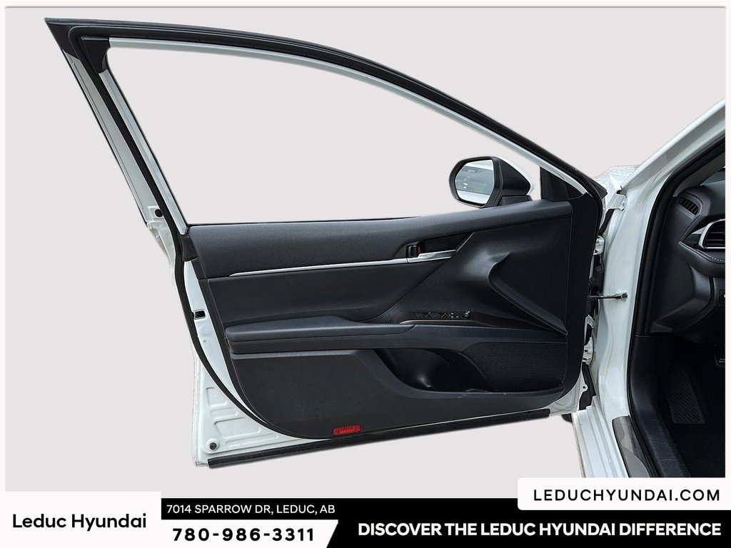 2022 Toyota Camry SE in Leduc, Alberta - 22 - w1024h768px