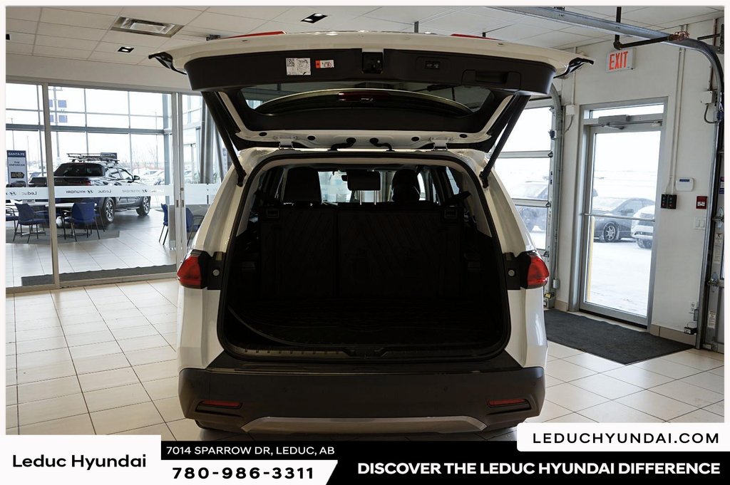 2024 Toyota Grand Highlander LIMITED in Leduc, Alberta - 5 - w1024h768px