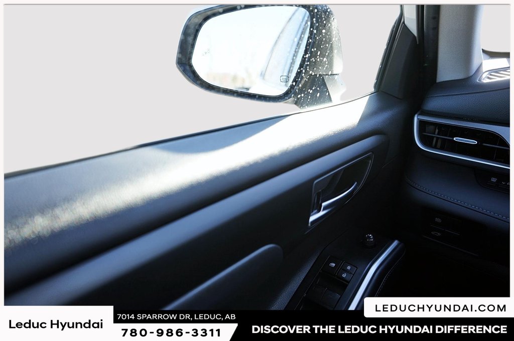 2021 Toyota Highlander XLE in Leduc, Alberta - 14 - w1024h768px