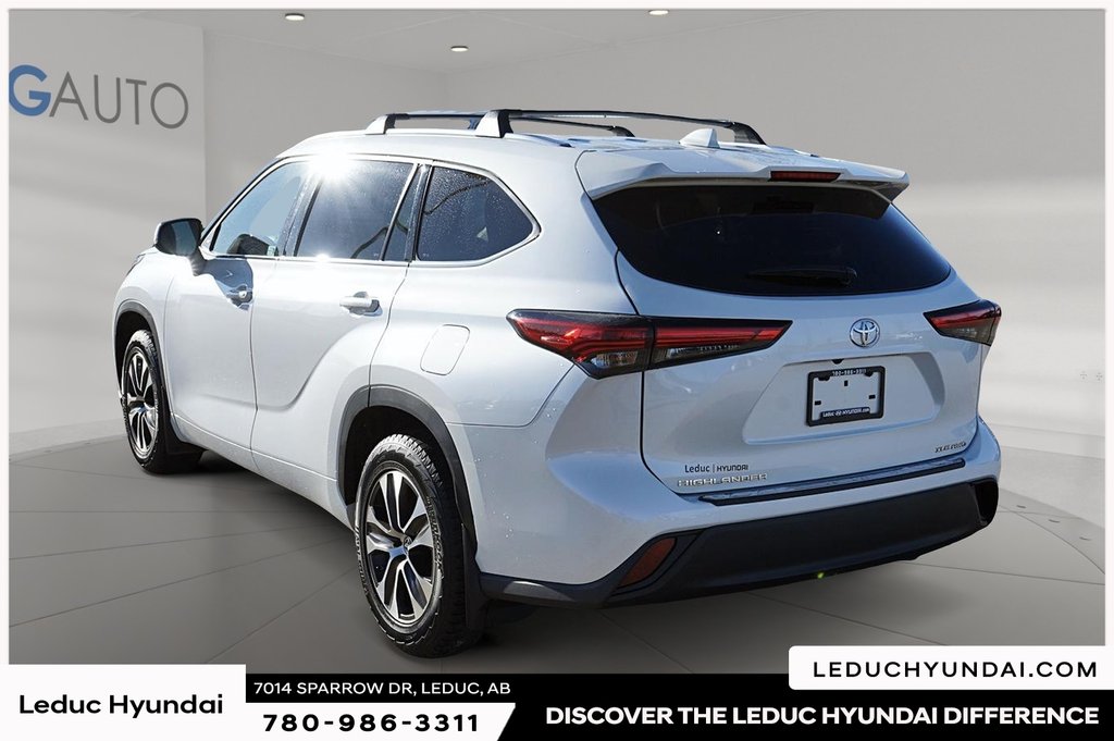 2021 Toyota Highlander XLE in Leduc, Alberta - 6 - w1024h768px