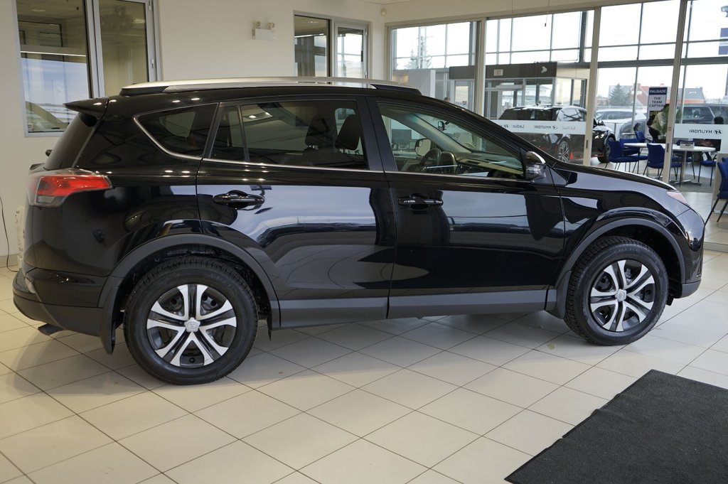 2016 Toyota RAV4 LE in Leduc, Alberta - 7 - w1024h768px