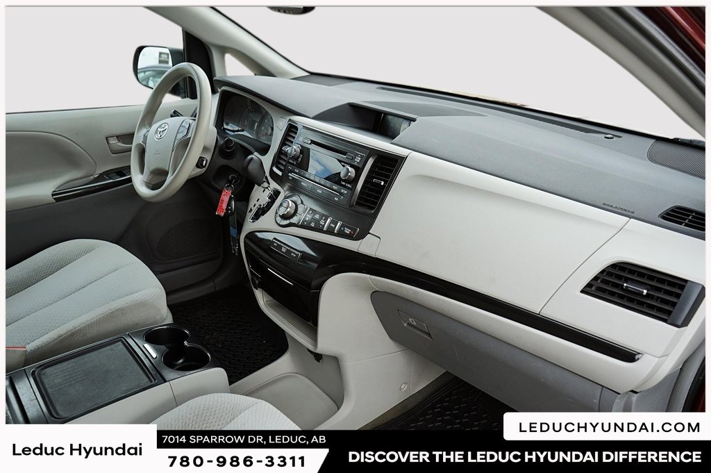 2013 Toyota Sienna LE in Leduc, Alberta - 10 - w1024h768px