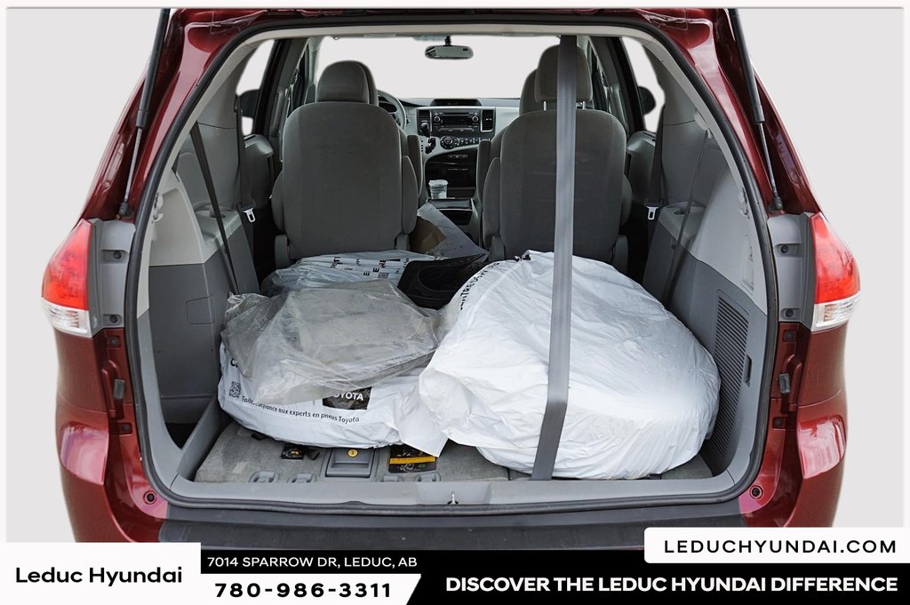 2013 Toyota Sienna LE in Leduc, Alberta - 6 - w1024h768px