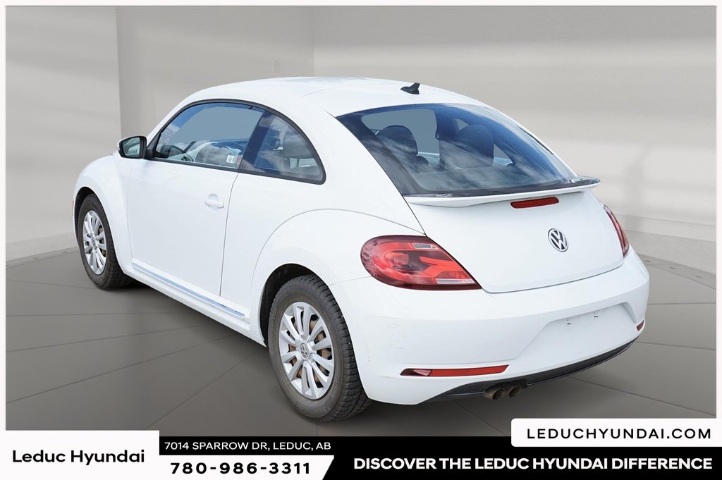 2018 Volkswagen Beetle in Leduc, Alberta - 4 - w1024h768px