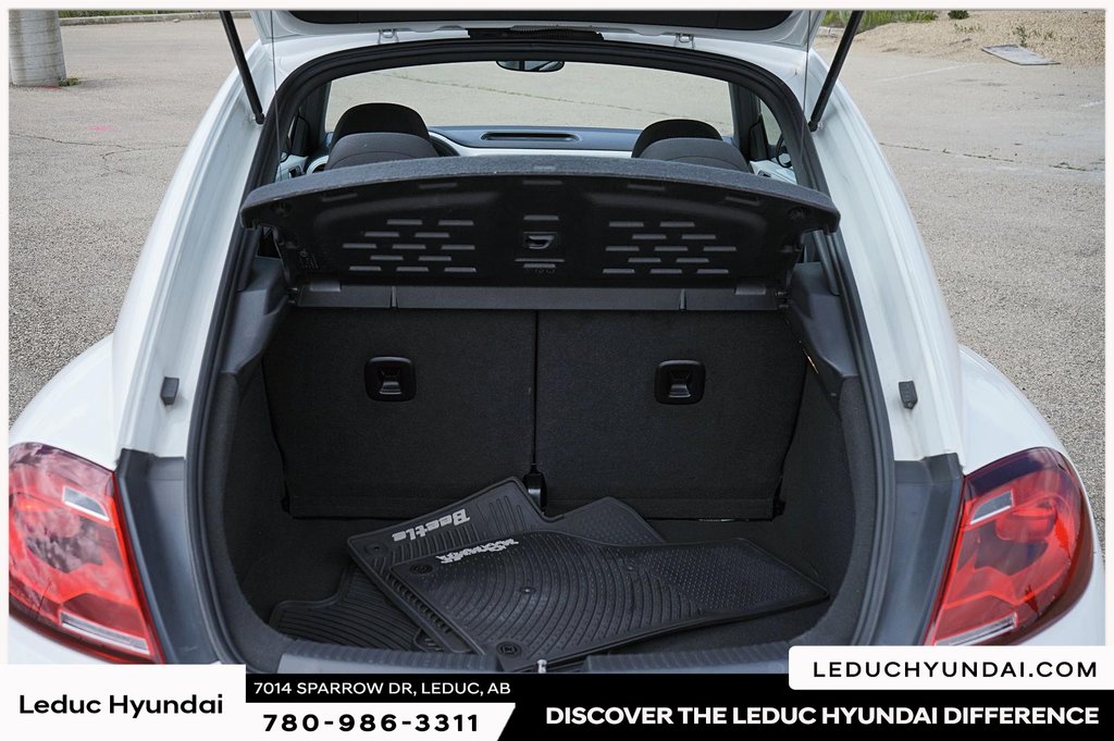 2018 Volkswagen Beetle in Leduc, Alberta - 8 - w1024h768px