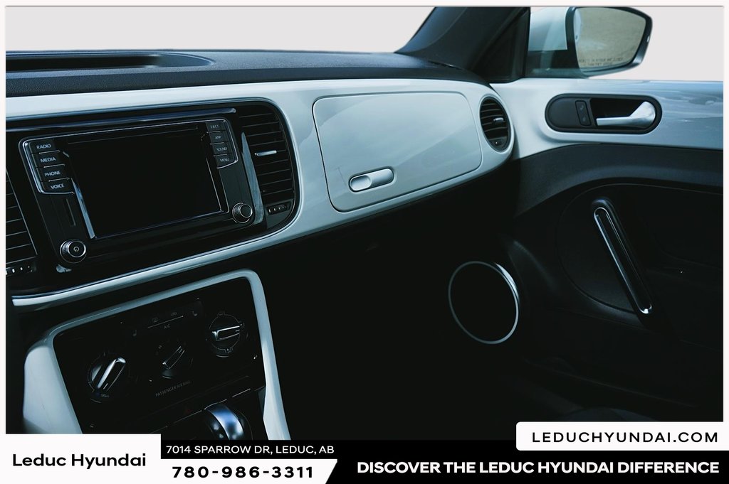 2018 Volkswagen Beetle in Leduc, Alberta - 12 - w1024h768px
