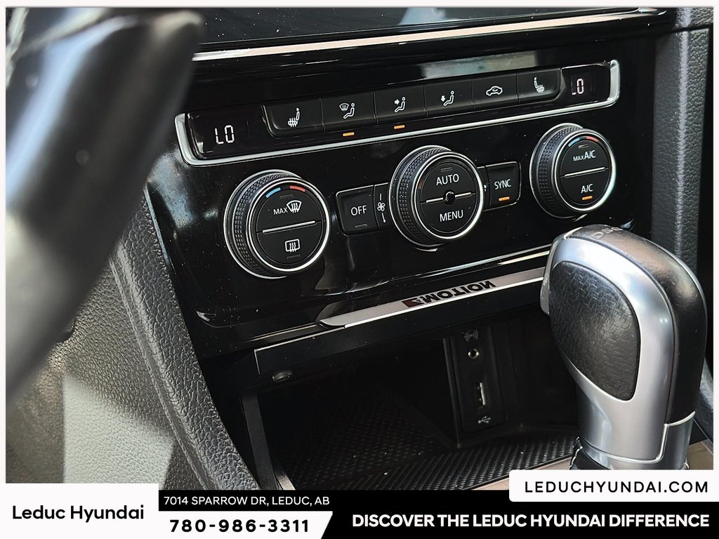 2018 Volkswagen Golf R 2.0 TSI in Leduc, Alberta - 26 - w1024h768px