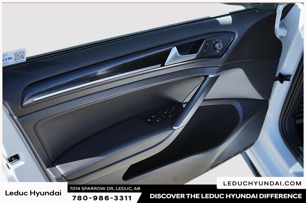 2019 Volkswagen Golf R BASE in Leduc, Alberta - 10 - w1024h768px