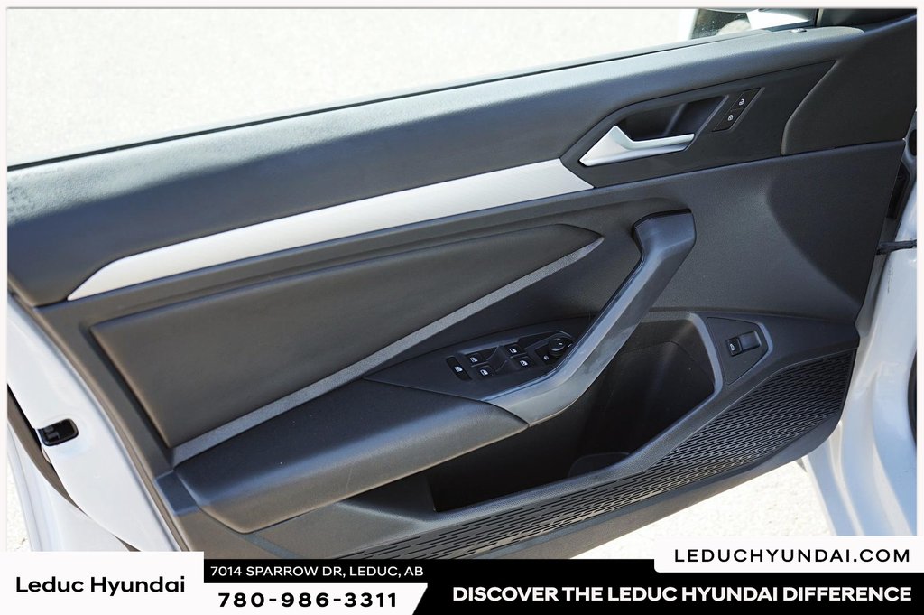 2019 Volkswagen Jetta Comfortline in Leduc, Alberta - 11 - w1024h768px