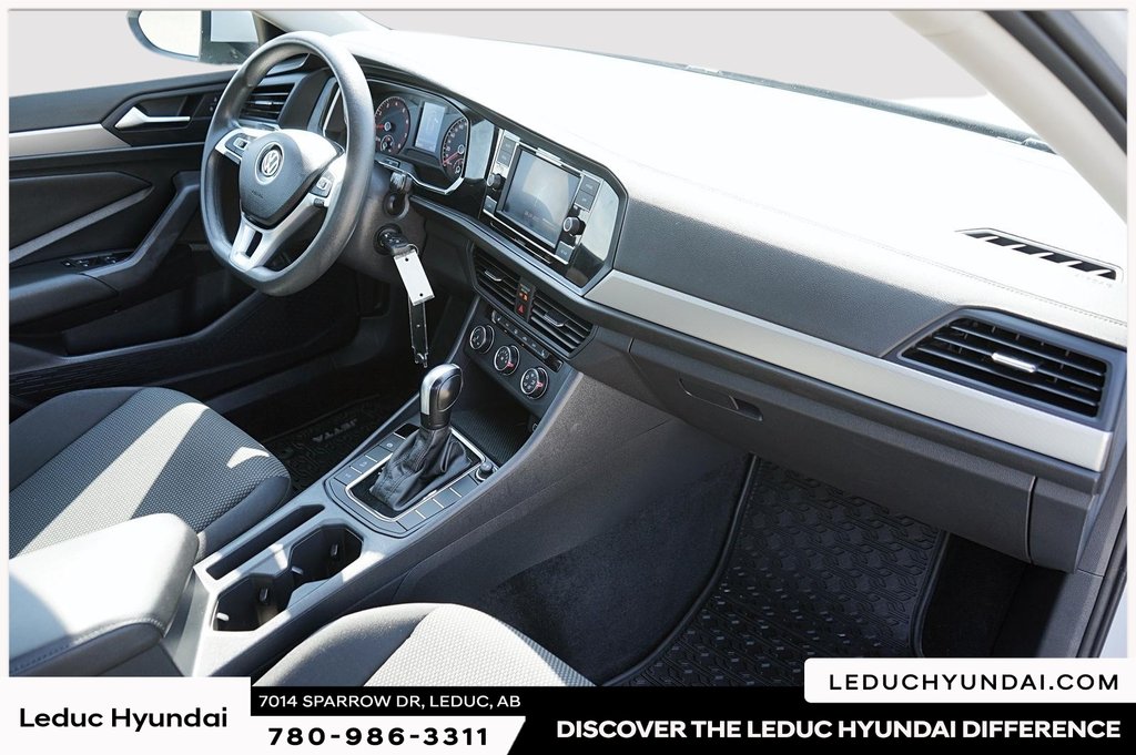 2019 Volkswagen Jetta Comfortline in Leduc, Alberta - 10 - w1024h768px