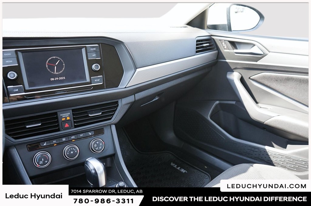 2019 Volkswagen Jetta Comfortline in Leduc, Alberta - 14 - w1024h768px