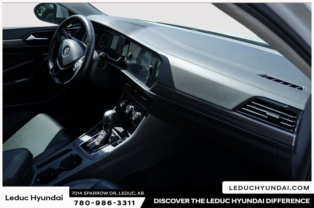 2021 Volkswagen Jetta Highline in Leduc, Alberta - 9 - w1024h768px