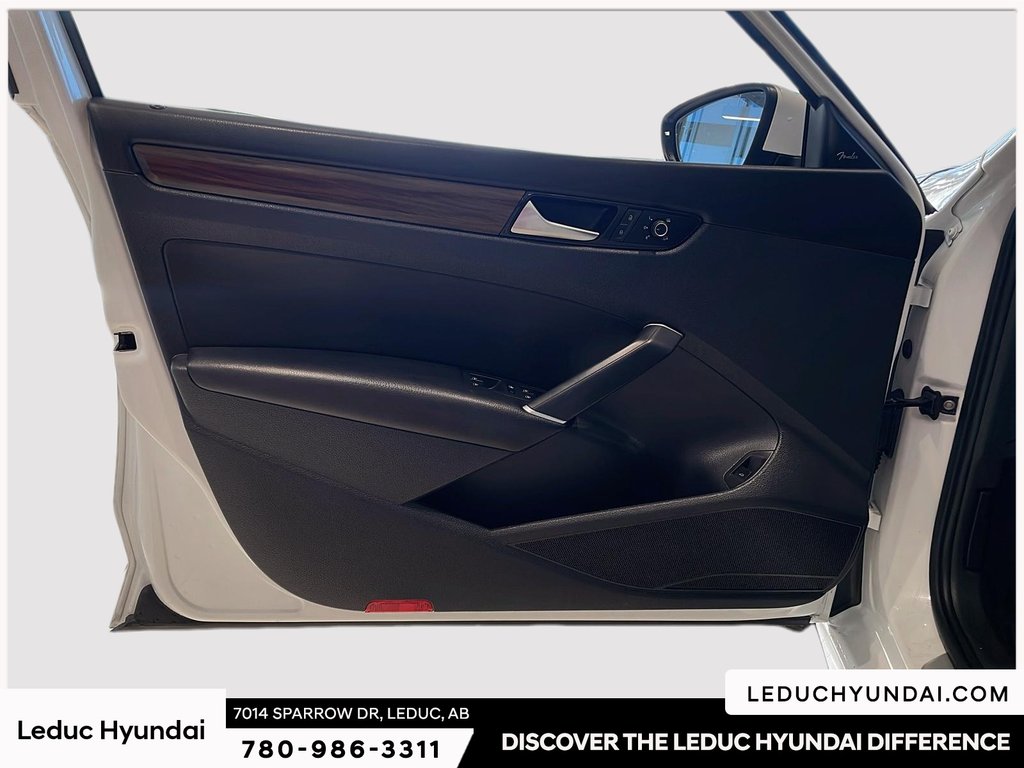 2020 Volkswagen Passat Execline in Leduc, Alberta - 12 - w1024h768px