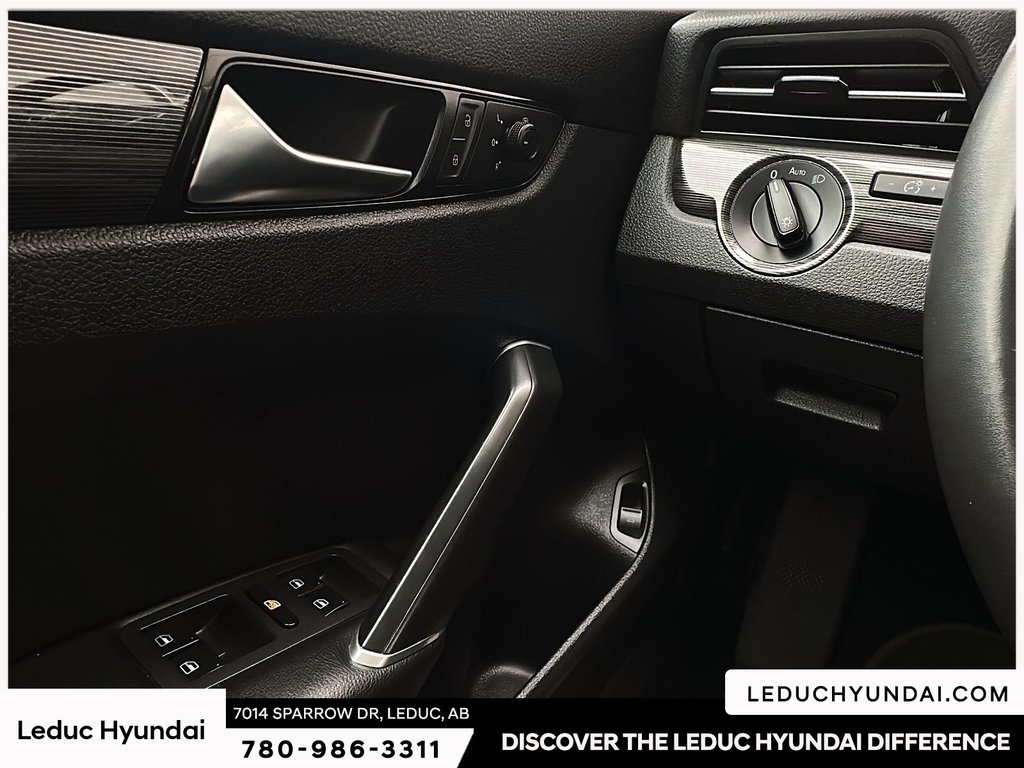 2021 Volkswagen Passat Highline in Leduc, Alberta - 22 - w1024h768px