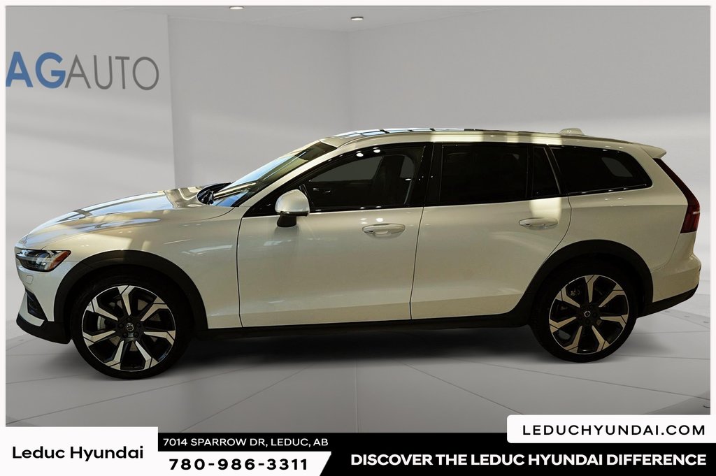 2022 Volvo V60 Cross Country T5 AWD in Leduc, Alberta - 5 - w1024h768px