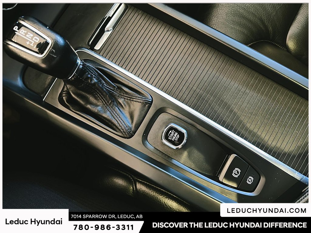 2020 Volvo XC60 T6 Momentum in Leduc, Alberta - 17 - w1024h768px