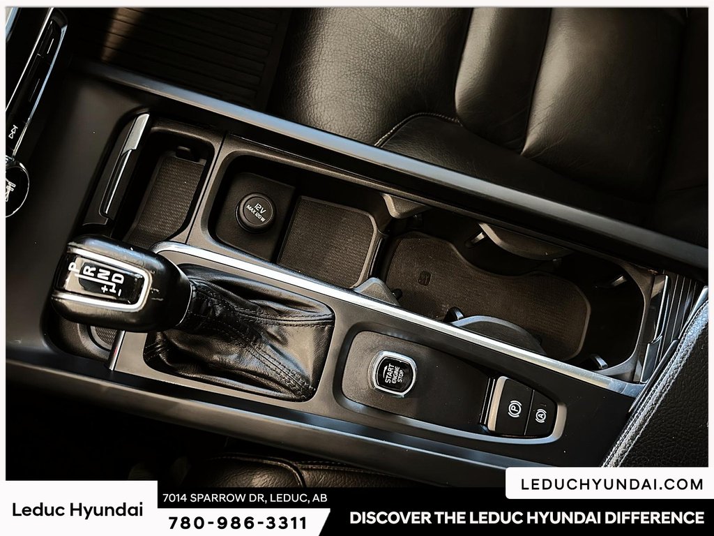 2020 Volvo XC60 T6 Momentum in Leduc, Alberta - 20 - w1024h768px