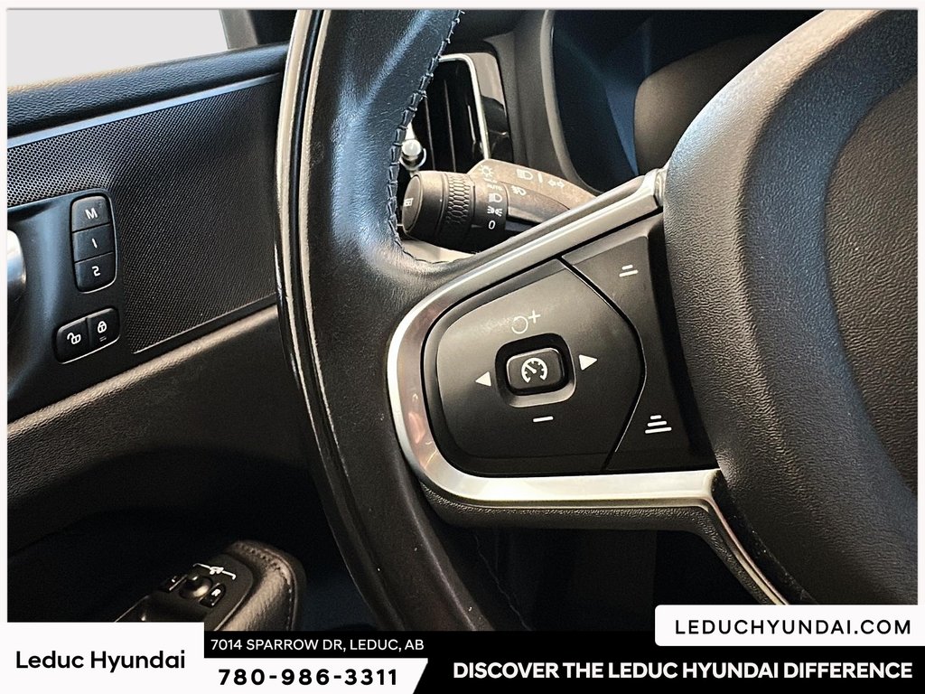 2020 Volvo XC60 T6 Momentum in Leduc, Alberta - 17 - w1024h768px