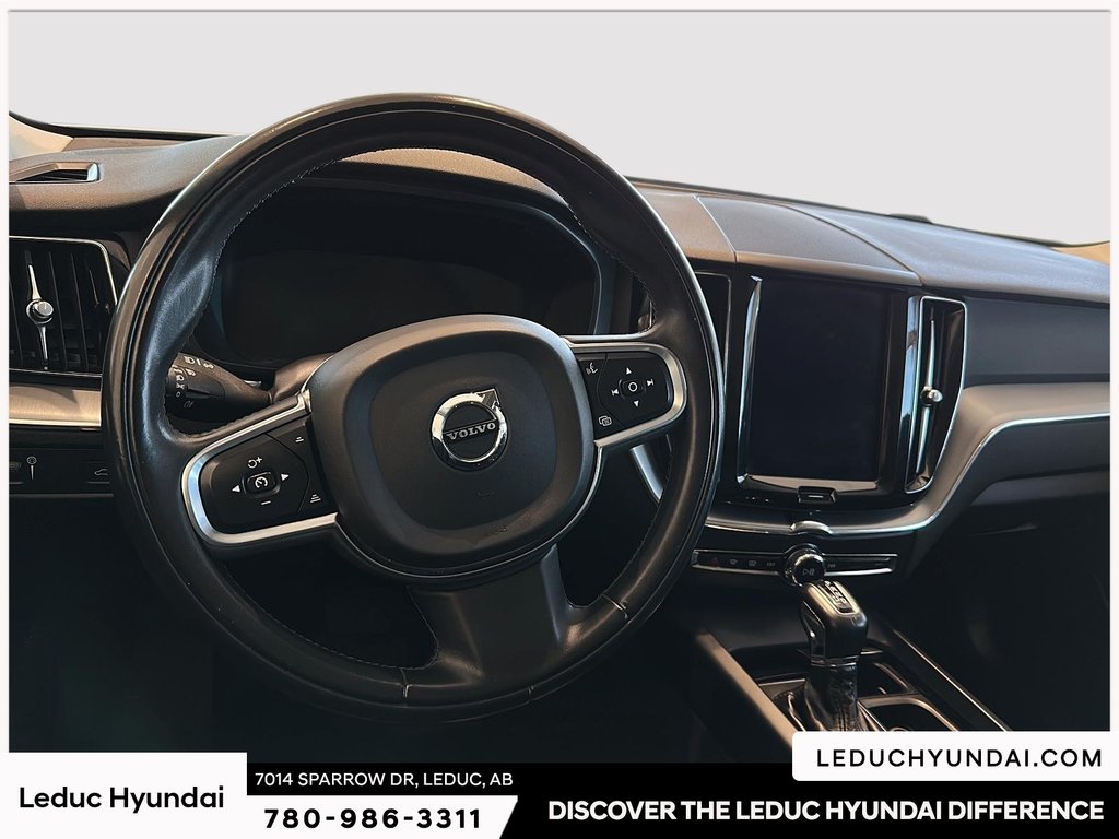 2020 Volvo XC60 T6 Momentum in Leduc, Alberta - 16 - w1024h768px