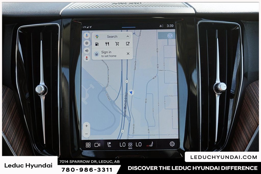 2023 Volvo XC60 Plus Dark Theme in Leduc, Alberta - 19 - w1024h768px