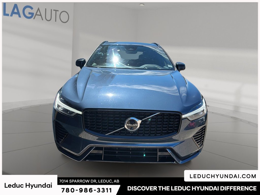 2023 Volvo XC60 B6 Ultimate Dark Theme in Leduc, Alberta - 2 - w1024h768px
