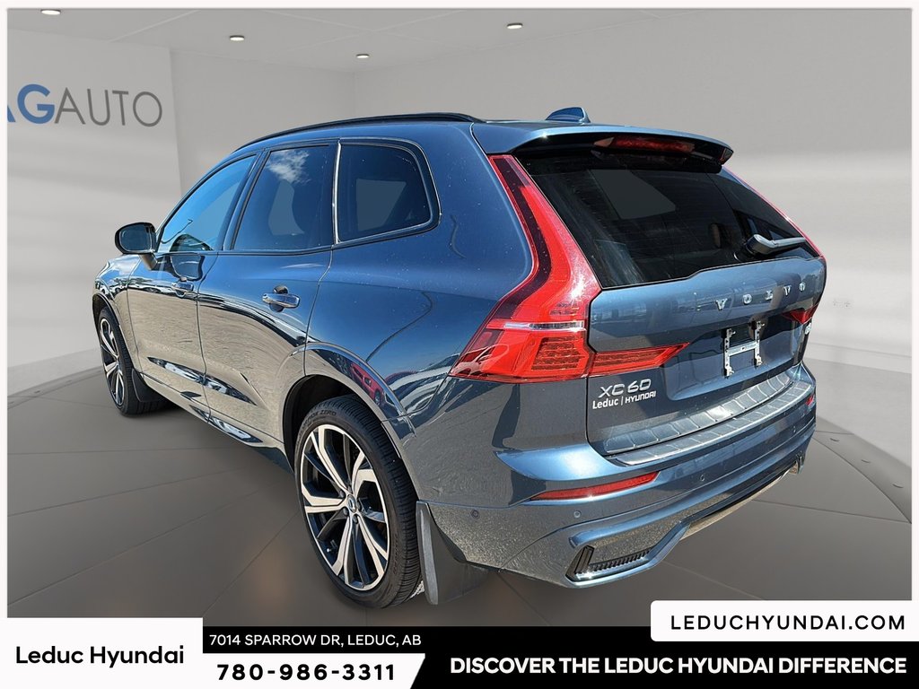 2023 Volvo XC60 B6 Ultimate Dark Theme in Leduc, Alberta - 4 - w1024h768px