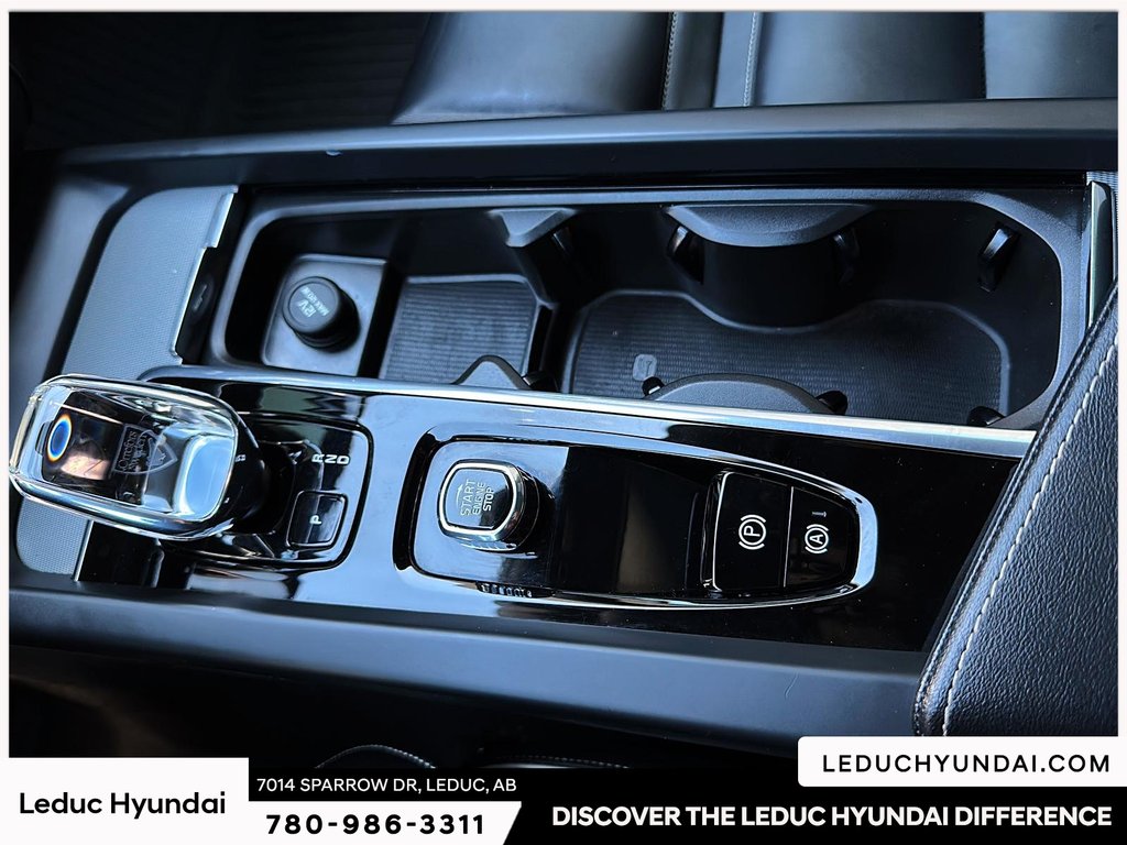 2023 Volvo XC60 B6 Ultimate Dark Theme in Leduc, Alberta - 20 - w1024h768px