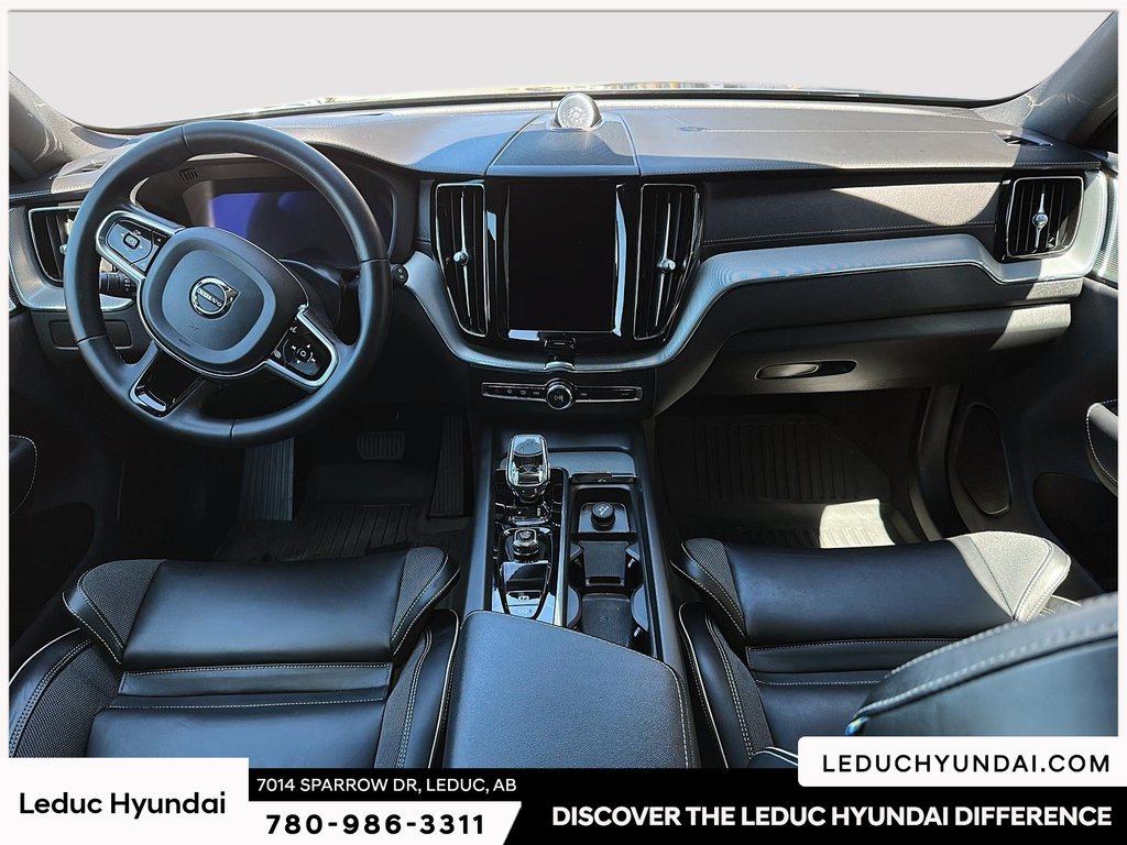 2023 Volvo XC60 B6 Ultimate Dark Theme in Leduc, Alberta - 11 - w1024h768px