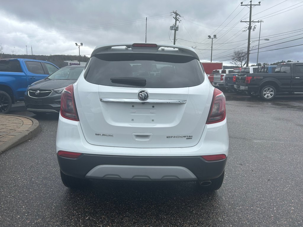 2018 Buick Encore in Mont-Tremblant, Quebec - 5 - w1024h768px