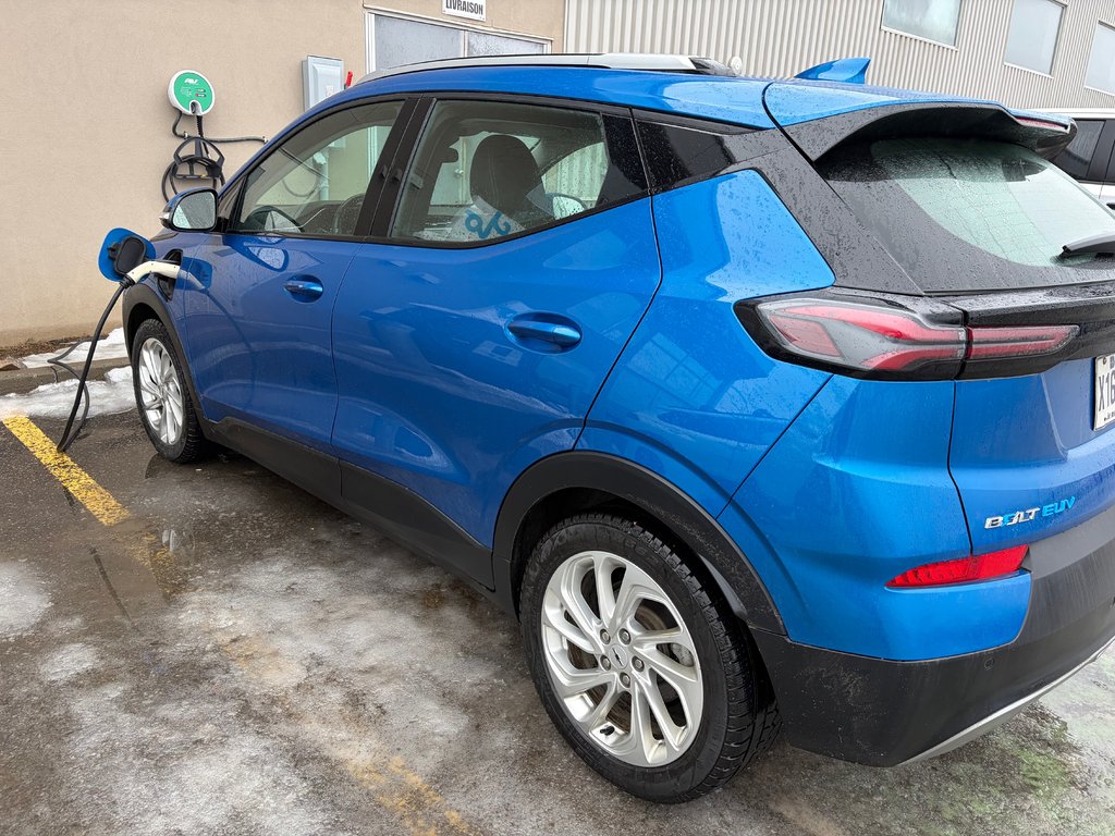 2023 Chevrolet Bolt EUV in Mont-Tremblant, Quebec - 2 - w1024h768px