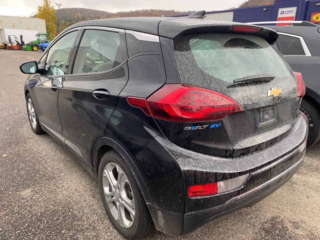 2021 Chevrolet Bolt EV in Mont-Tremblant, Quebec - 2 - w1024h768px