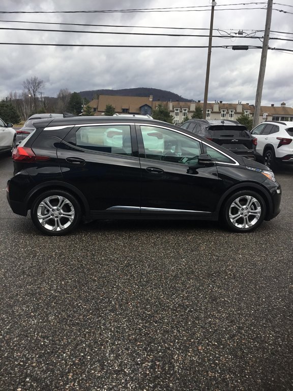 2021 Chevrolet Bolt EV in Mont-Tremblant, Quebec - 2 - w1024h768px