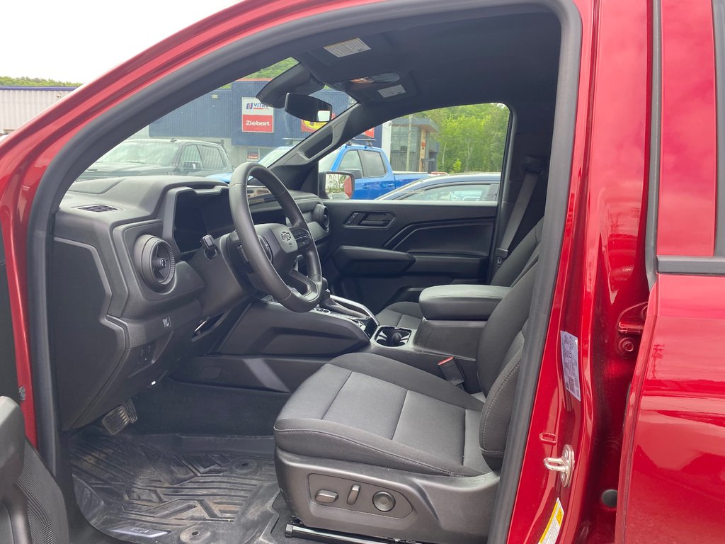 Chevrolet Colorado  2023 à Mont-Tremblant, Québec - 7 - w1024h768px