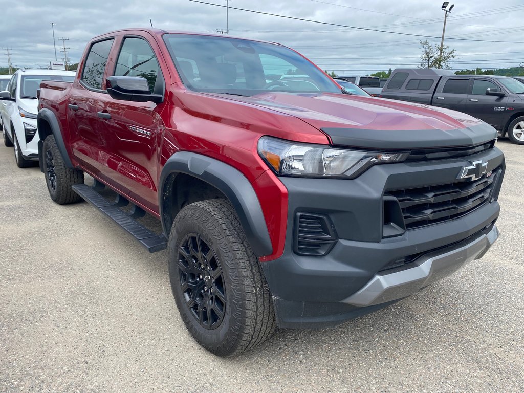 Chevrolet Colorado  2023 à Mont-Tremblant, Québec - 3 - w1024h768px