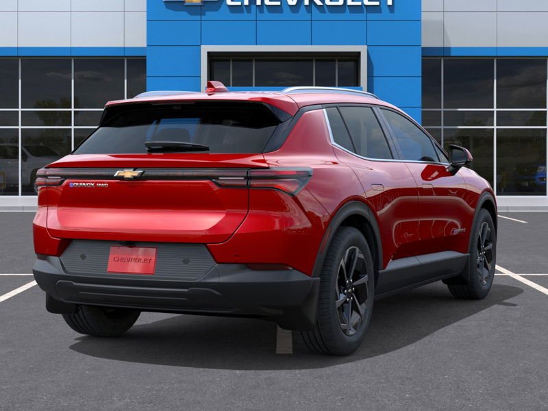 Chevrolet Equinox EV  2026 à Mont-Tremblant, Québec - 4 - w1024h768px