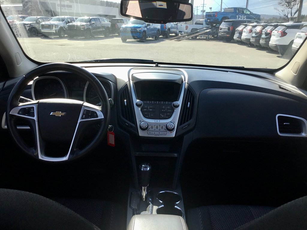 Chevrolet Equinox  2017 à Mont-Tremblant, Québec - 13 - w1024h768px