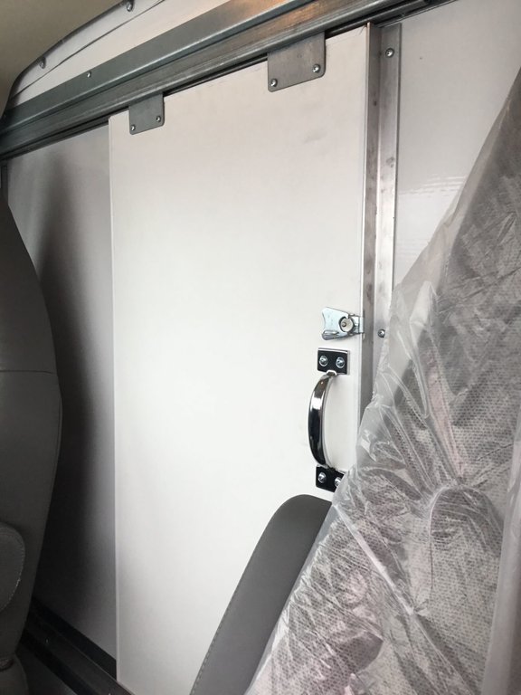 Chevrolet EXPRESS CUTAWAY 139¨ (1WT)  2025 à Mont-Tremblant, Québec - 10 - w1024h768px