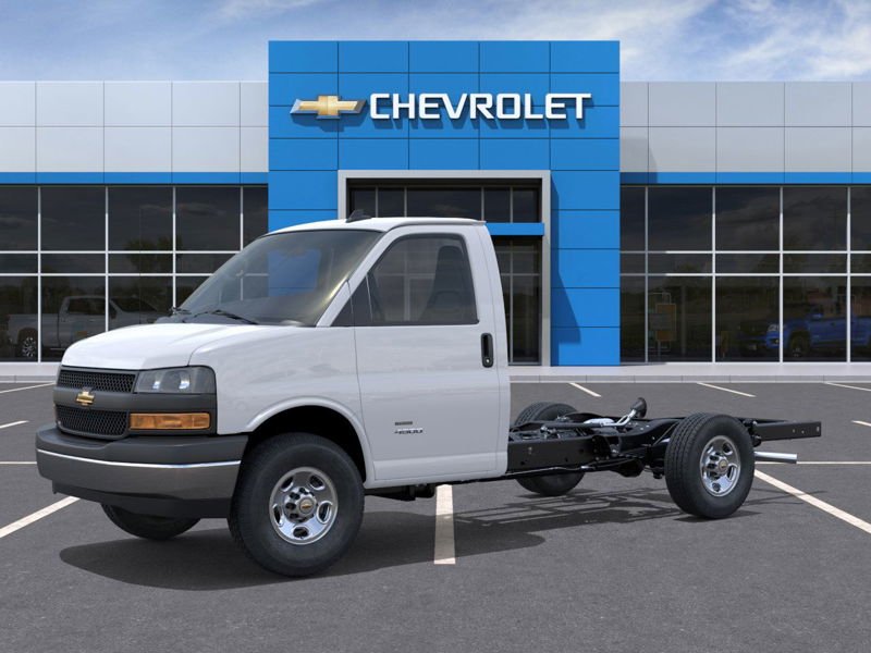 Chevrolet EXPRESS CUTAWAY 3500  2025 à Mont-Tremblant, Québec - 2 - w1024h768px